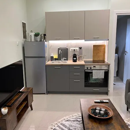 Cozy And Modern Apartment-3